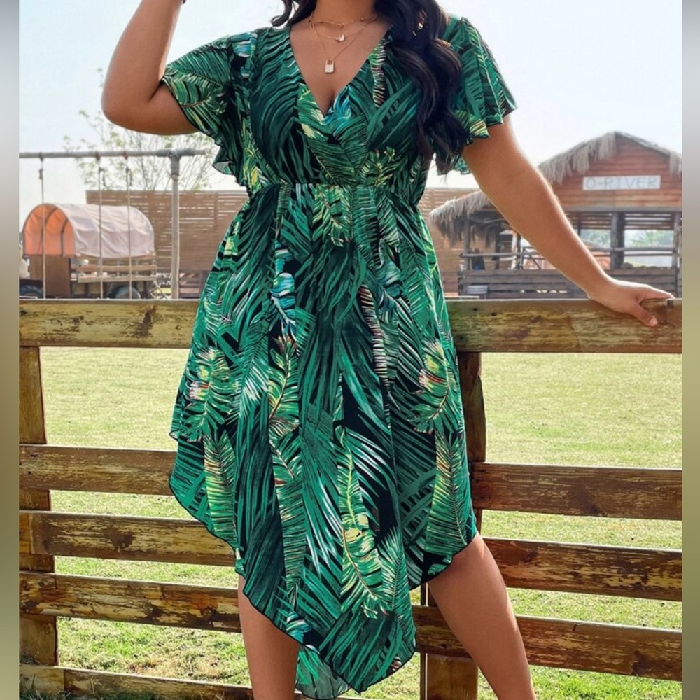 SHEIN Curve Green Leaf Print Dress